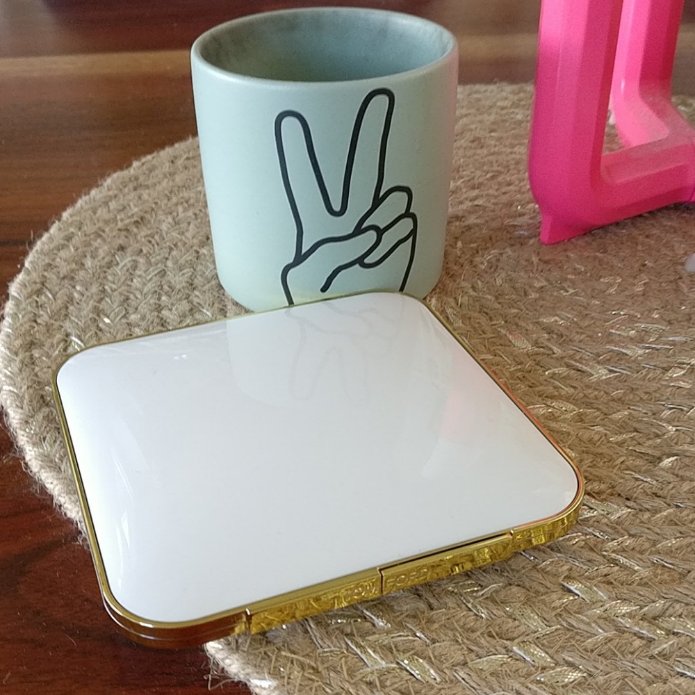 Tom Ford Contouring Compact